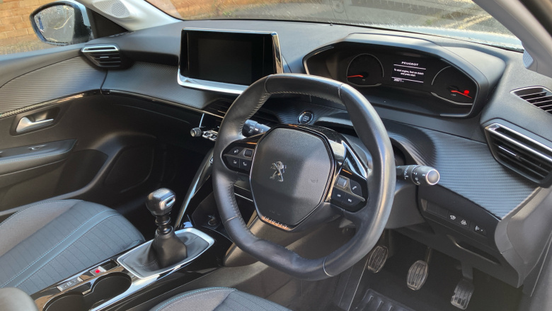 Peugeot 208 1.2 PureTech 100 Allure 5dr Petrol Hatchback